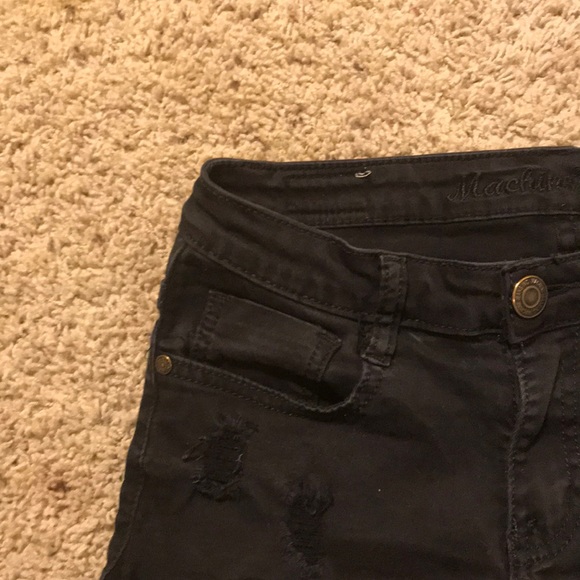 Hip-hugger Fashion Nova shorts - Picture 2 of 4